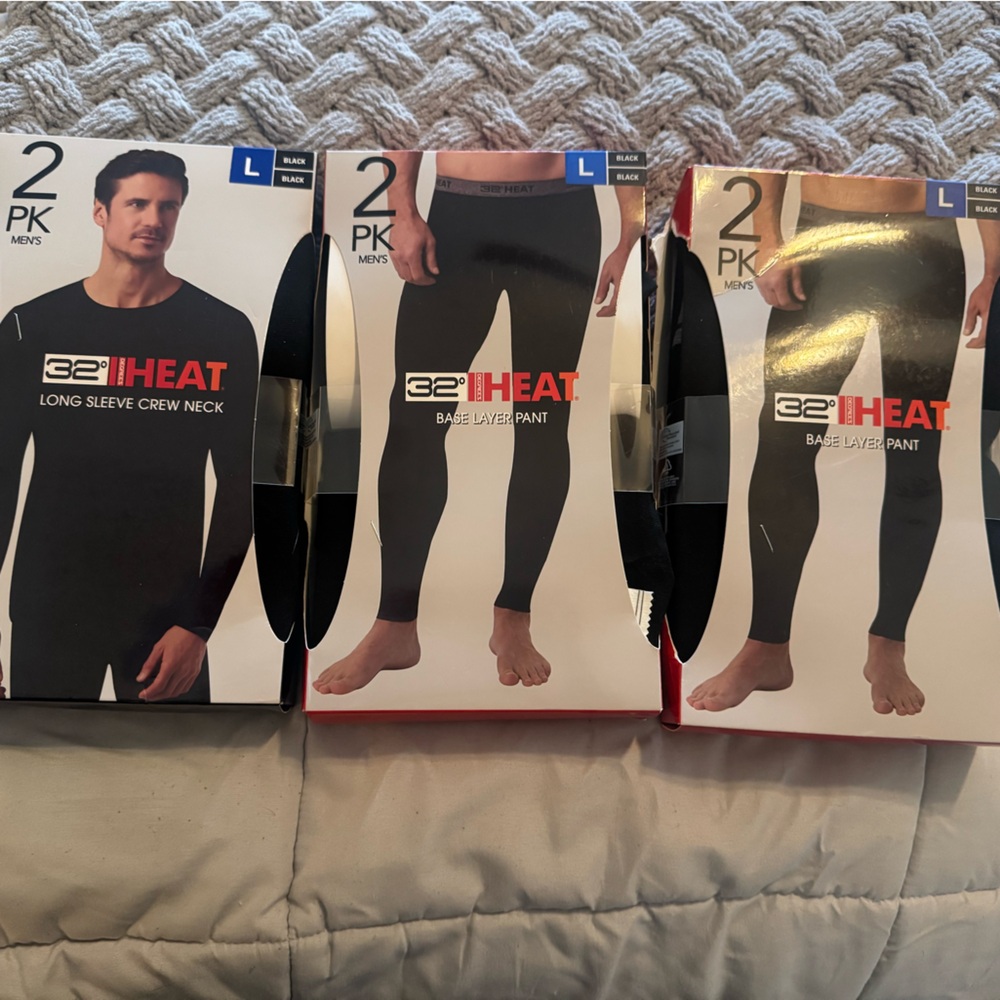 32 Degrees Men's Black Long sleeve Top and 2 Bottom Sets